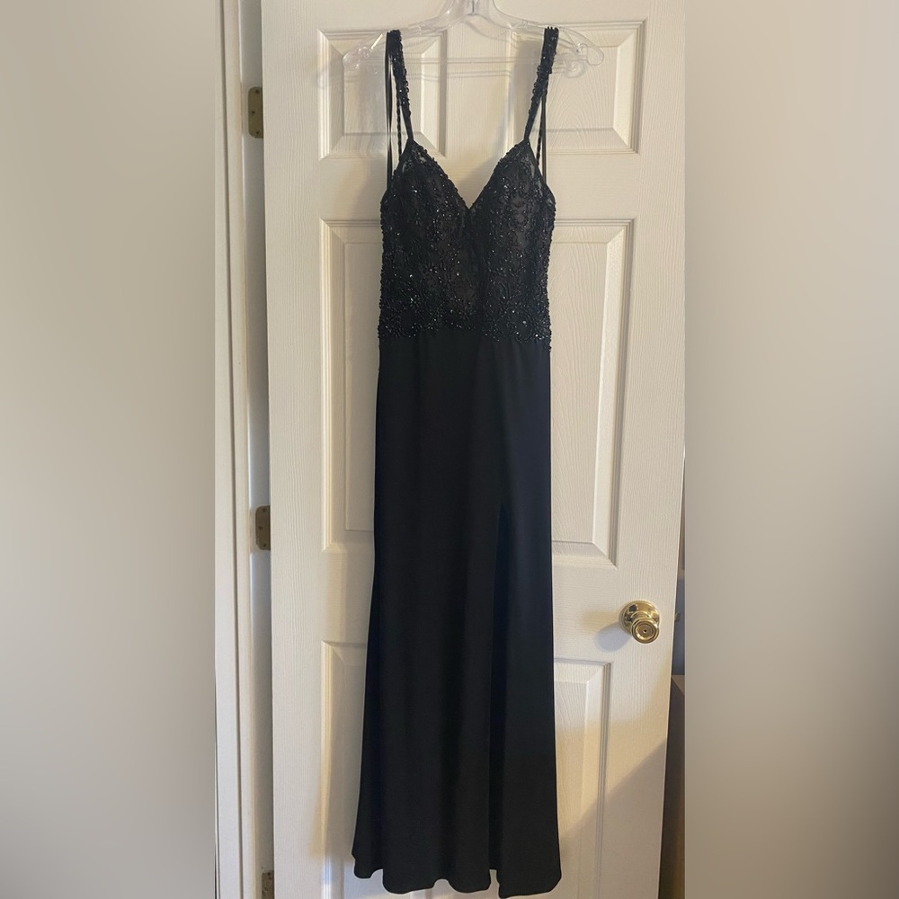 Long black prom/formal dress